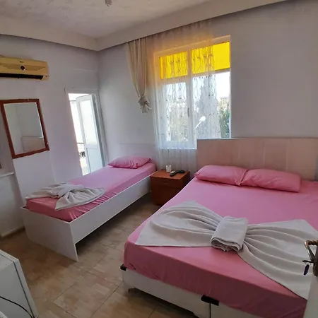 Homestay Uenal Pansiyon *