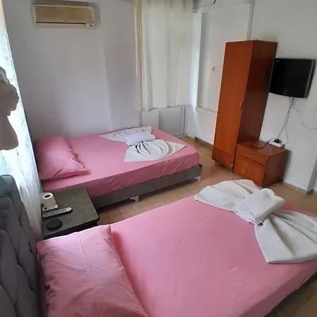 Uenal Pansiyon Antalya
