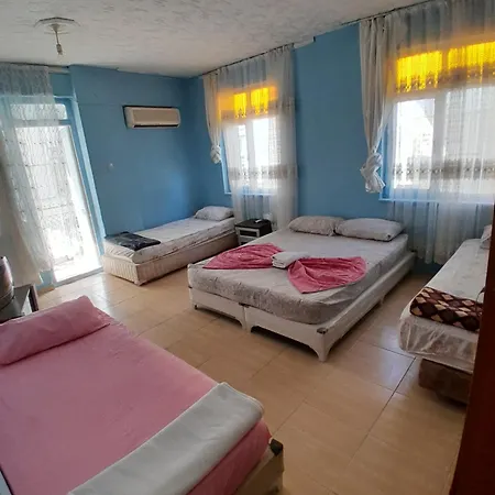 Uenal Pansiyon Homestay *