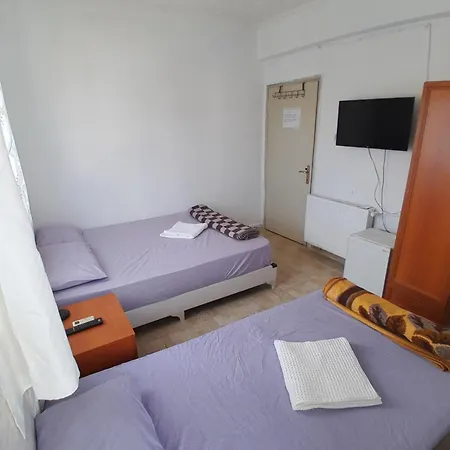 Uenal Pansiyon Homestay *